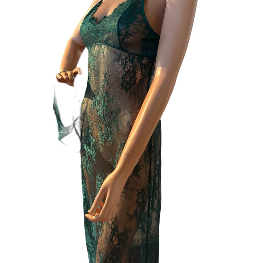 NWOT ALL lace see thru nightie Sz SM
